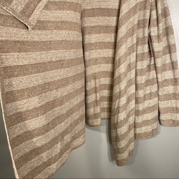 NWOT Barefoot Dreams Neutral Stripes Cozy Calypso Wrap Cardigan Sweater Size 3X - Picture 11 of 14